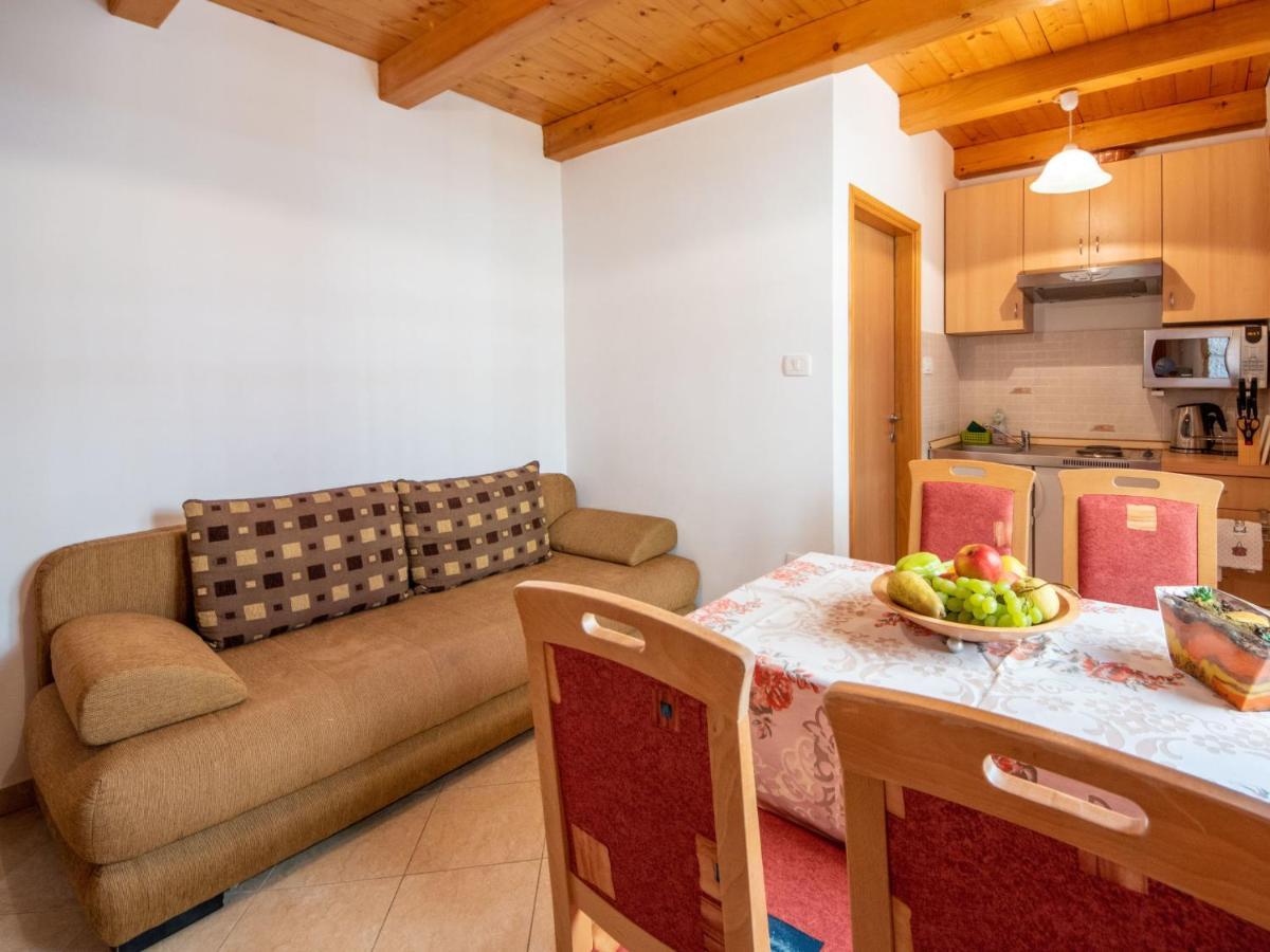 Brseč Apartment Kristijan By Interhome מראה חיצוני תמונה