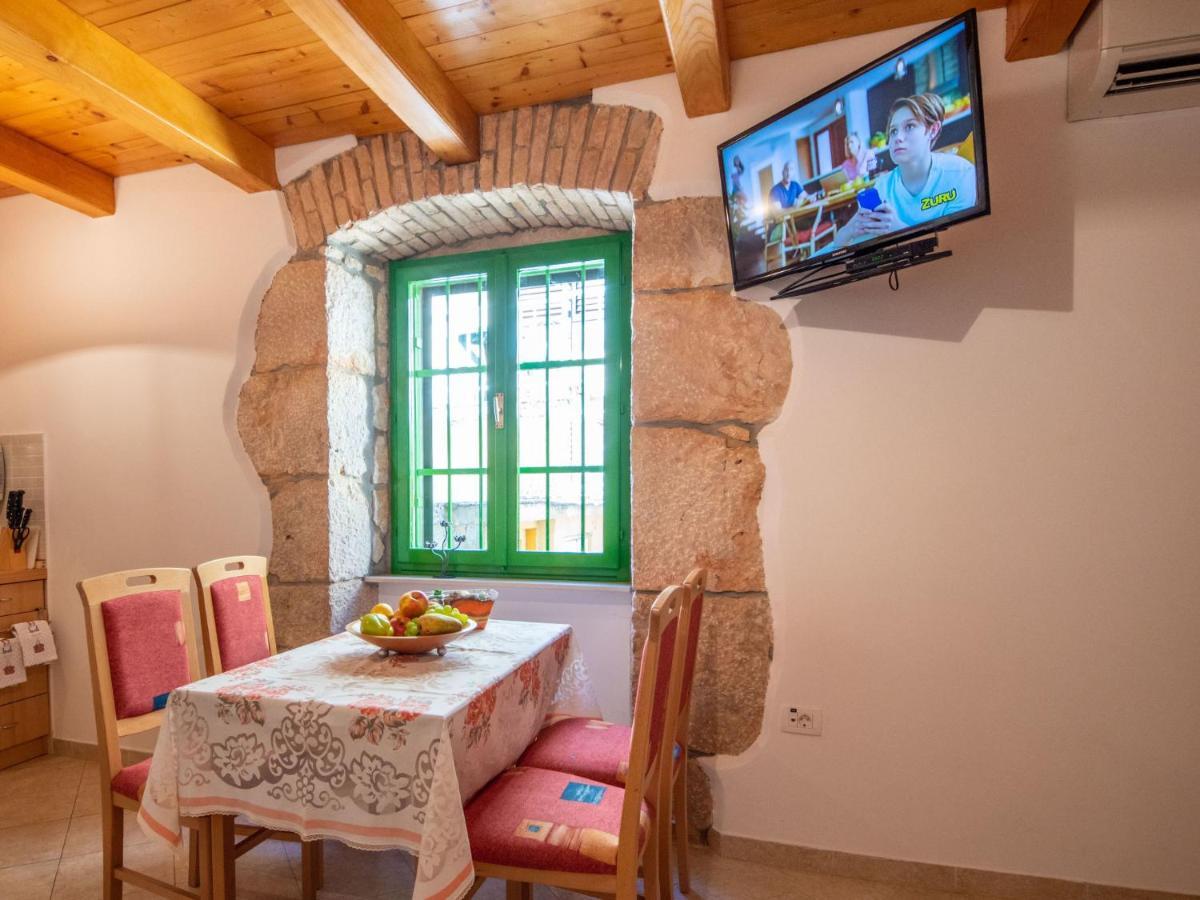 Brseč Apartment Kristijan By Interhome מראה חיצוני תמונה